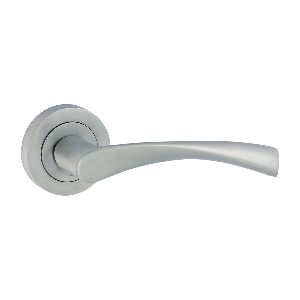 This is an image of Timco - Edleston Lever On Rose Handles - Satin Chrome 51mm (1 Pairs Blister Pack) 200809