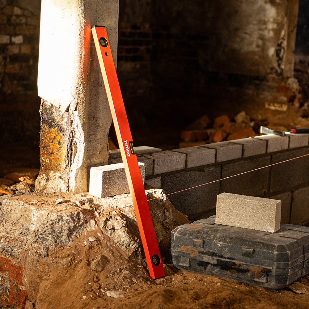 This is an image of Timco - Spirit Level - Box Beam 600mm (1 Each Unit) 468155