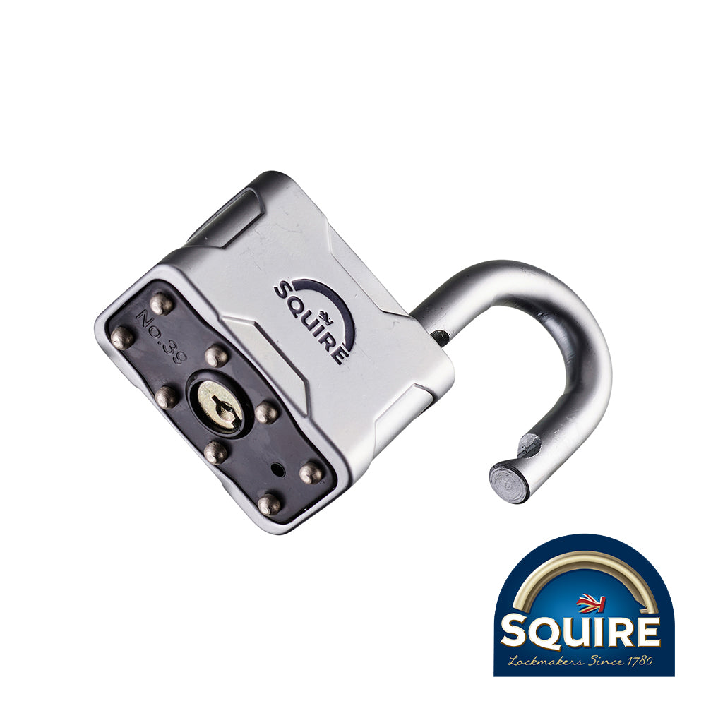 This is an image of Squire - Vulcan Padlock - Open Shackle - VULCAN P4 50 50mm (1 Each Blister Pack) SQR701913