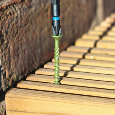 This is an image of Timco - Decking Screws - PZ - Double Countersunk - Exterior - Green 4.5 x 50mm - (200 PCS Box) 50TDECK